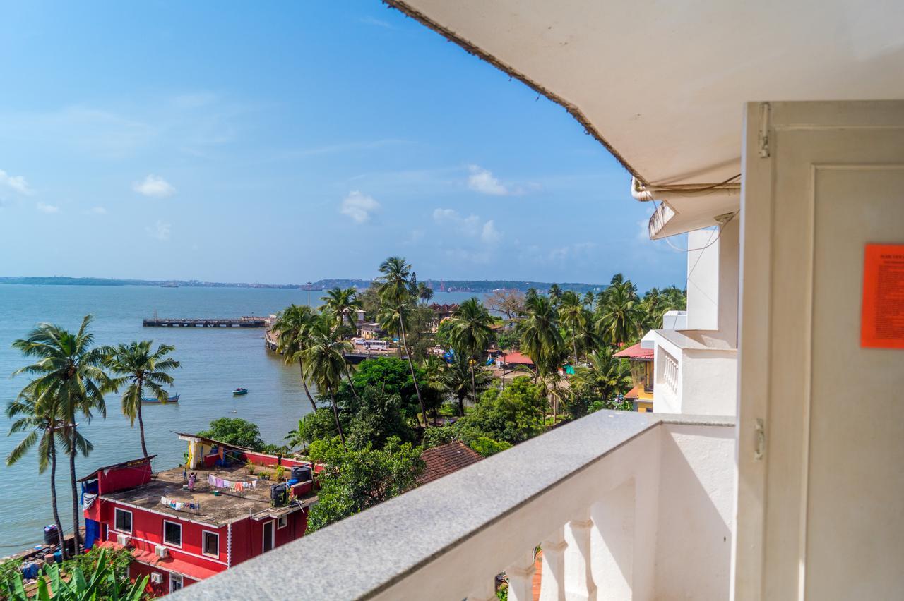 Zuariview Guest House โดนาเปาลา ภายนอก รูปภาพ