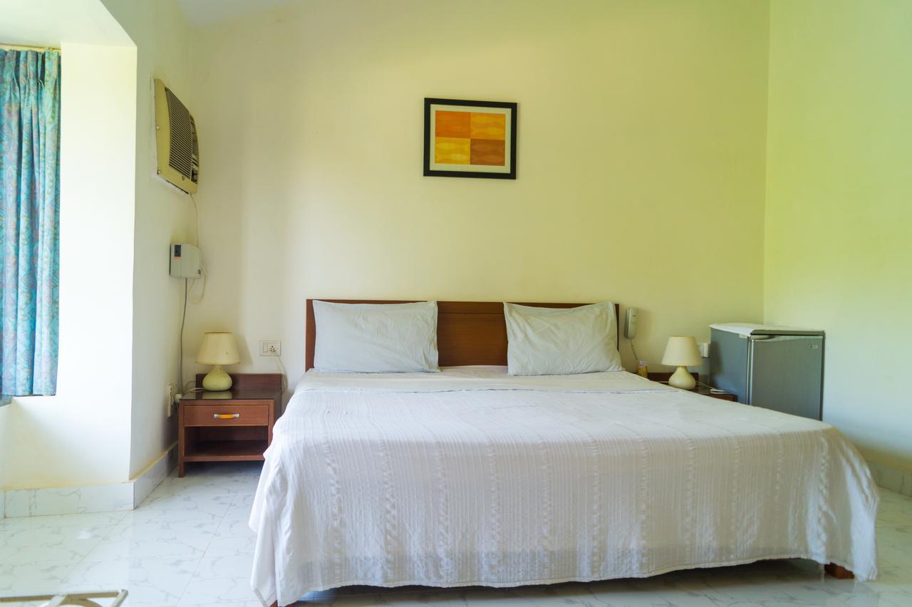 Zuariview Guest House โดนาเปาลา ภายนอก รูปภาพ